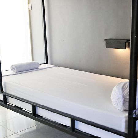 Sultans Of Swell Uluwatu Bali Hotel Exterior photo