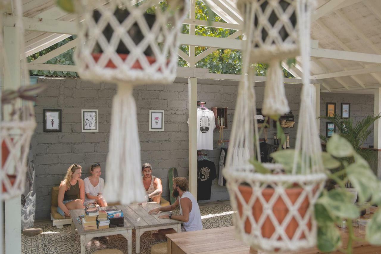 Sultans Of Swell Uluwatu Bali Hotel Exterior photo